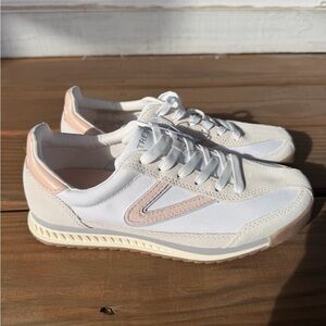 Tretorn White and Pink Women's Sneakers